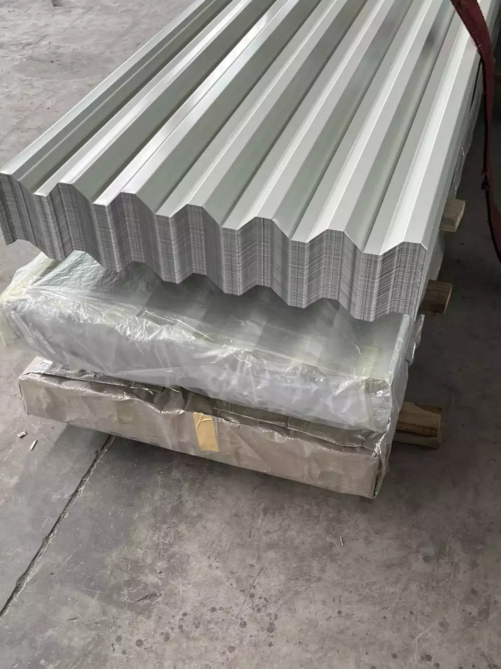 Corrugated Aluminum Plate